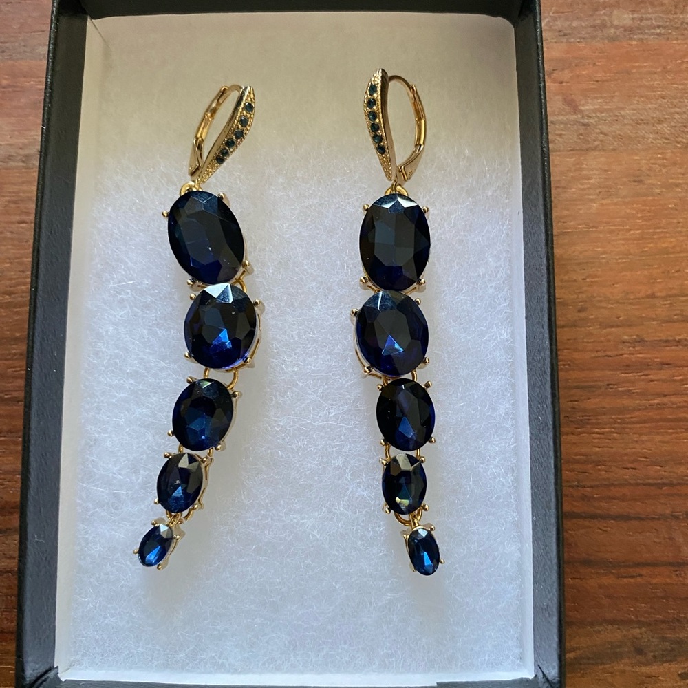 Gorgeous gold tone, blue crystal Lever back earrings, perfect wedding earrings!